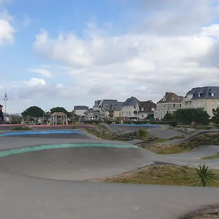 Front De Appartement *